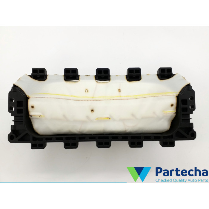 BMW 3 (G28) Airbag passager (39986738811)