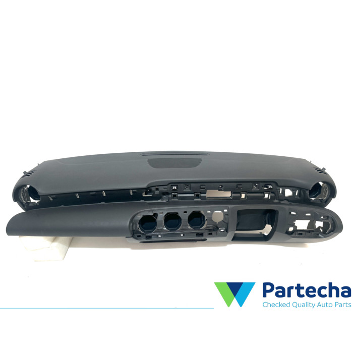 MERCEDES-BENZ A-CLASS (W177) Tableau de bord Royaume-Uni