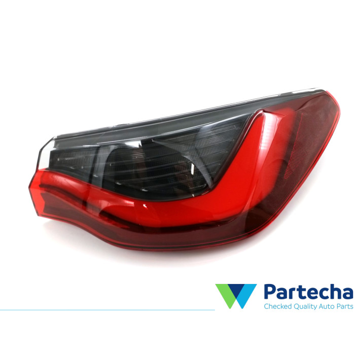 BMW 4 Series (G22) Feu arrière (63217477604)